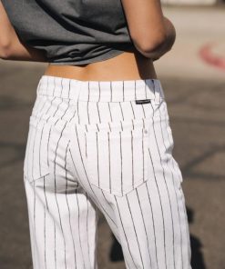 Fabricforward.shop61d9c43632 1