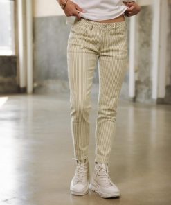 Fabricforward.shope6886faf38 2