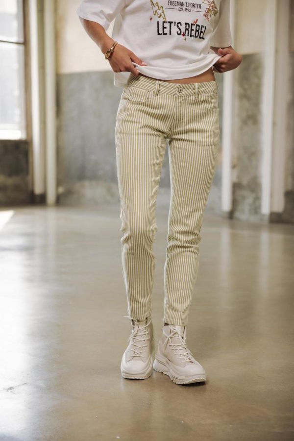 Fabricforward.shope6886faf38 2